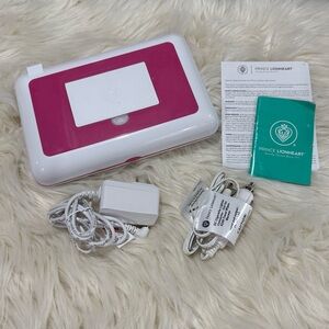 Prince Lionheart Comact Portable Wipes Warmer in Pink and White